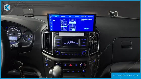 HYUNDAI STAREX VAN 5-SEATER