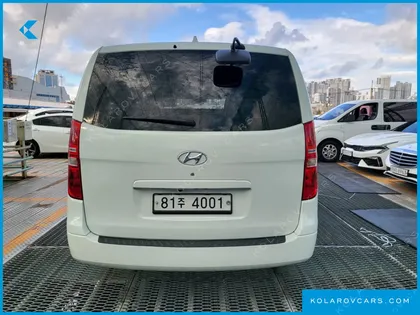 HYUNDAI STAREX VAN 3-SEATER