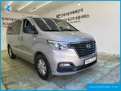 HYUNDAI STAREX VAN 3-SEATER