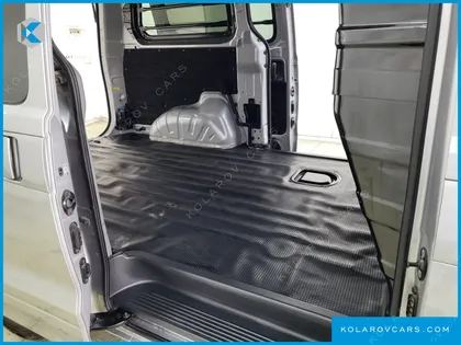 HYUNDAI STAREX VAN 3-SEATER