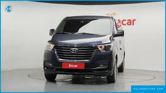 HYUNDAI STAREX VAN 3-SEATER