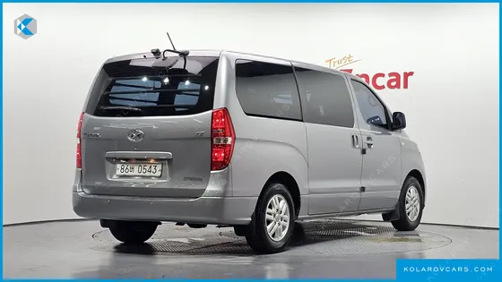 HYUNDAI STAREX VAN 3-SEATER