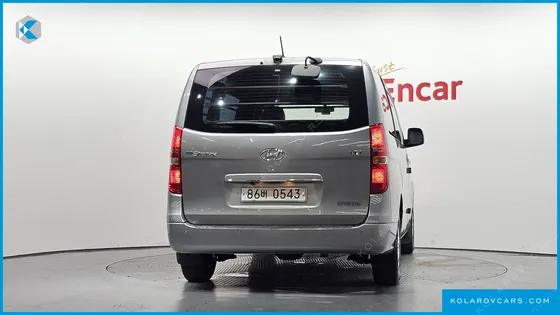 HYUNDAI STAREX VAN 3-SEATER