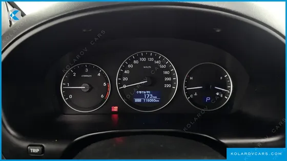 HYUNDAI STAREX VAN 3-SEATER