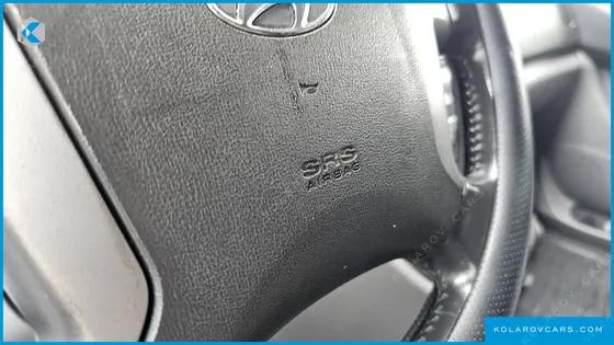 HYUNDAI STAREX VAN 3-SEATER