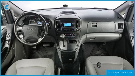 HYUNDAI STAREX VAN 5-SEATER
