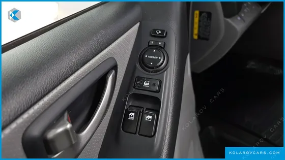HYUNDAI STAREX WAGON 11-SEATER