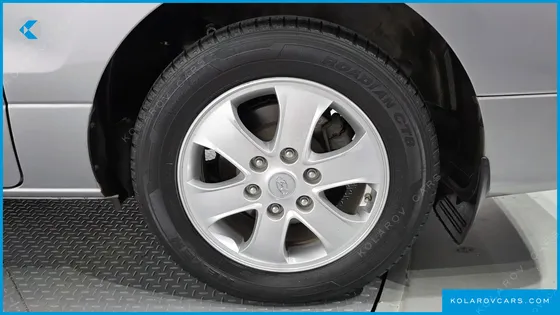 HYUNDAI STAREX WAGON 11-SEATER