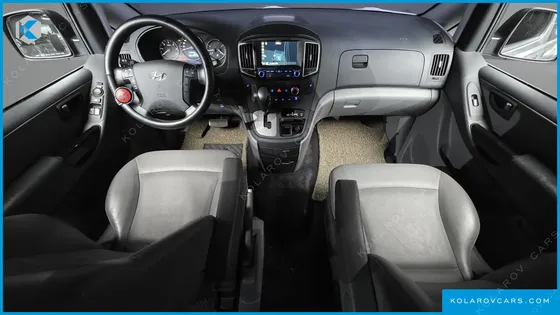 HYUNDAI STAREX VAN 5-SEATER