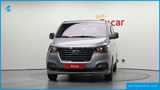 HYUNDAI STAREX VAN 5-SEATER