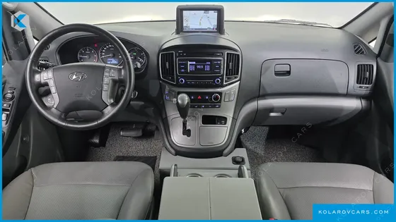 HYUNDAI STAREX VAN 5-SEATER