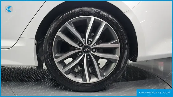 KIA K5 LUXURY