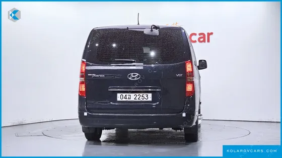 HYUNDAI STAREX URBAN 9-SEATER