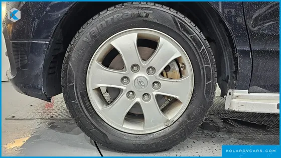 HYUNDAI STAREX URBAN 9-SEATER