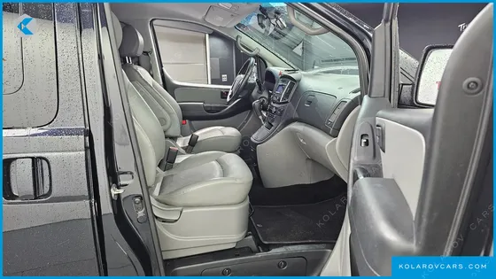HYUNDAI STAREX URBAN 9-SEATER