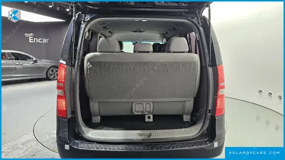 HYUNDAI STAREX URBAN 9-SEATER