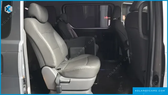 HYUNDAI STAREX WAGON 11-SEATER