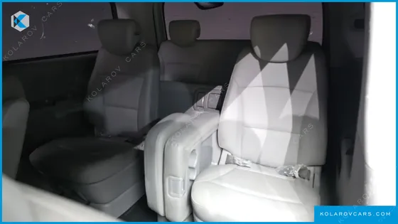HYUNDAI STAREX WAGON 11-SEATER