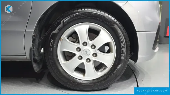 HYUNDAI STAREX WAGON 11-SEATER