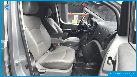 HYUNDAI STAREX WAGON 11-SEATER