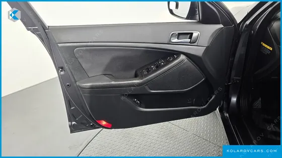 KIA K5 LPI PRESTIGE(HANDICAPPED)