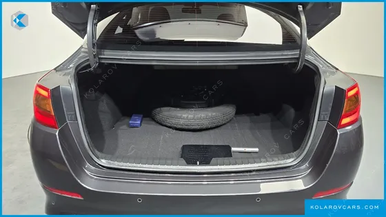KIA K5 LPI PRESTIGE(HANDICAPPED)