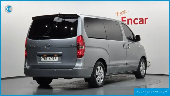 HYUNDAI STAREX WAGON 12-SEATER