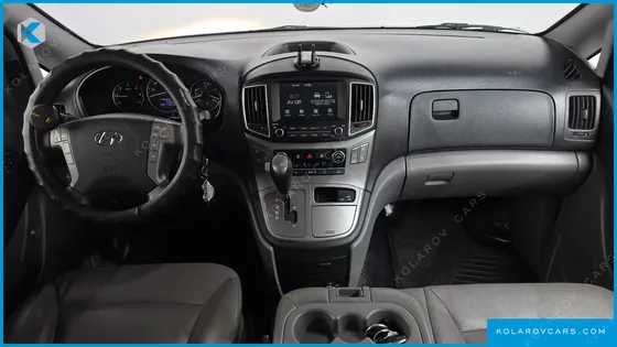 HYUNDAI STAREX WAGON 12-SEATER