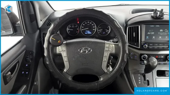 HYUNDAI STAREX WAGON 12-SEATER