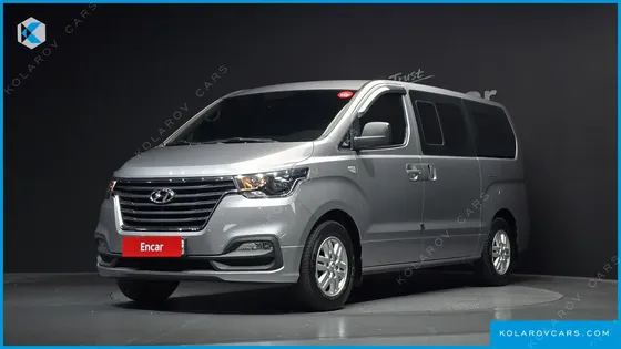 HYUNDAI STAREX VAN 5-SEATER