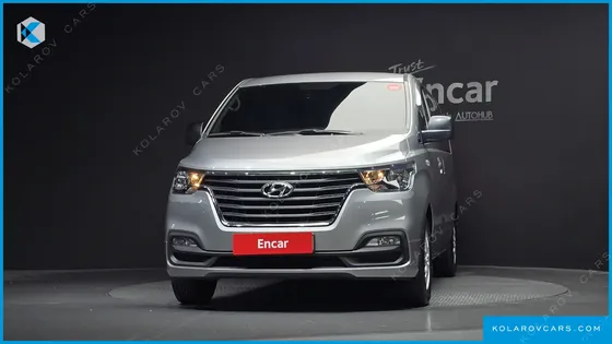 HYUNDAI STAREX VAN 5-SEATER