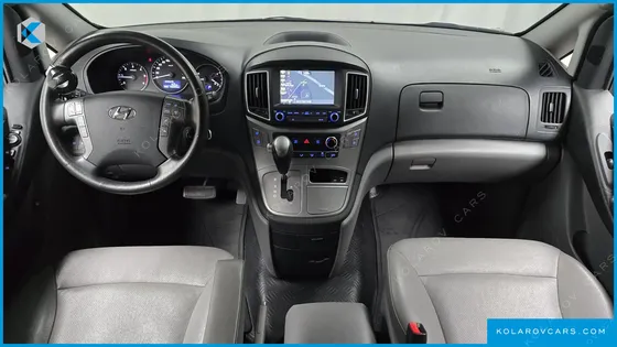 HYUNDAI STAREX VAN 5-SEATER