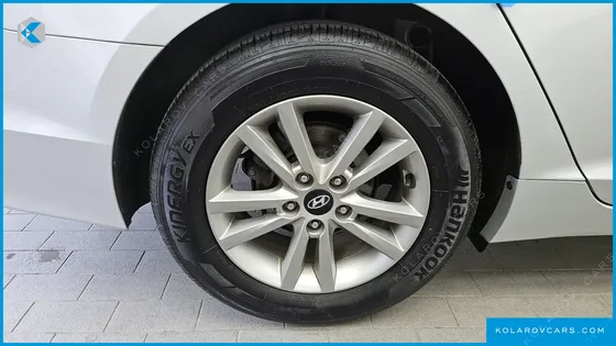 HYUNDAI SONATA 2.0 STYLE