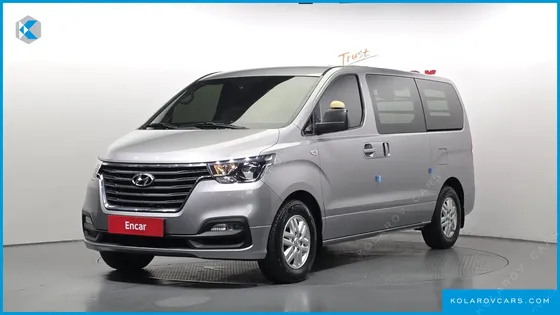 HYUNDAI STAREX VAN 3-SEATER