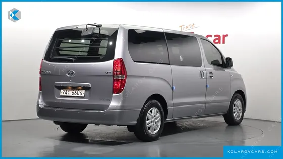HYUNDAI STAREX VAN 3-SEATER
