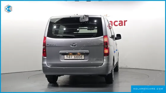 HYUNDAI STAREX VAN 3-SEATER