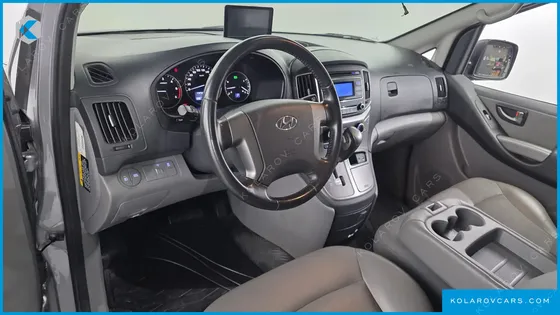 HYUNDAI STAREX VAN 3-SEATER