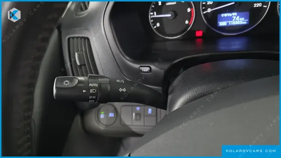 HYUNDAI STAREX VAN 3-SEATER
