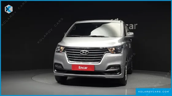 HYUNDAI STAREX VAN 5-SEATER