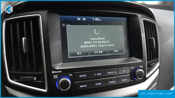 HYUNDAI STAREX VAN 5-SEATER