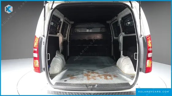 HYUNDAI STAREX VAN 3-SEATER