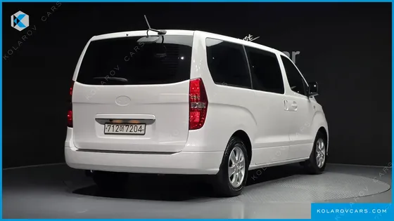 HYUNDAI STAREX WAGON 12-SEATER