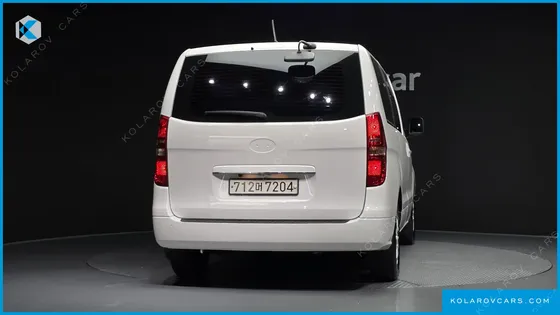 HYUNDAI STAREX WAGON 12-SEATER