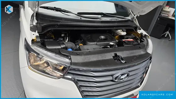 HYUNDAI STAREX WAGON 12-SEATER