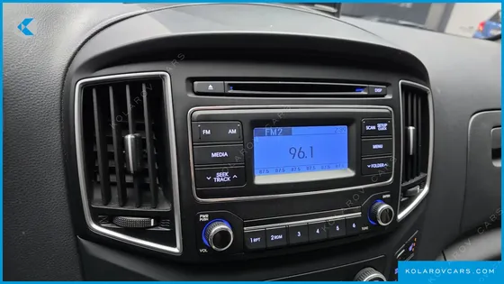 HYUNDAI STAREX WAGON 12-SEATER