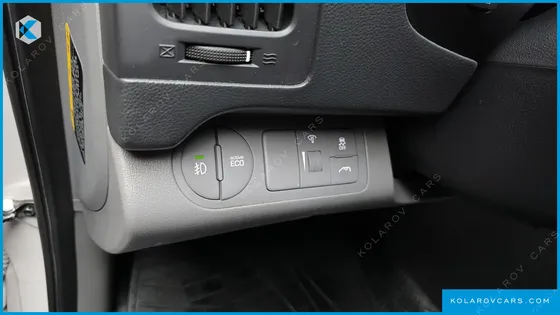 HYUNDAI STAREX WAGON 12-SEATER