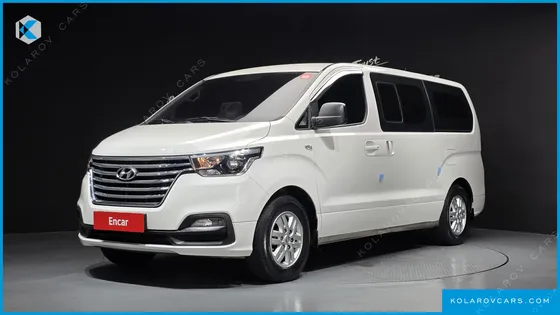 HYUNDAI STAREX VAN 5-SEATER