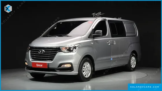 HYUNDAI STAREX VAN 5-SEATER