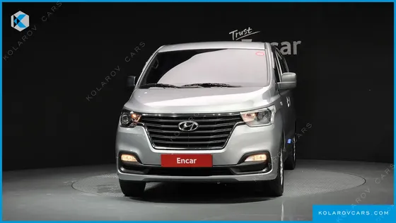 HYUNDAI STAREX VAN 5-SEATER