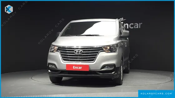 HYUNDAI STAREX VAN 5-SEATER